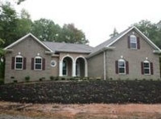 202 Oligi Cir, Loudon, TN 37774