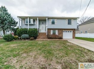 6 Martin Ave, Edison, NJ 08837