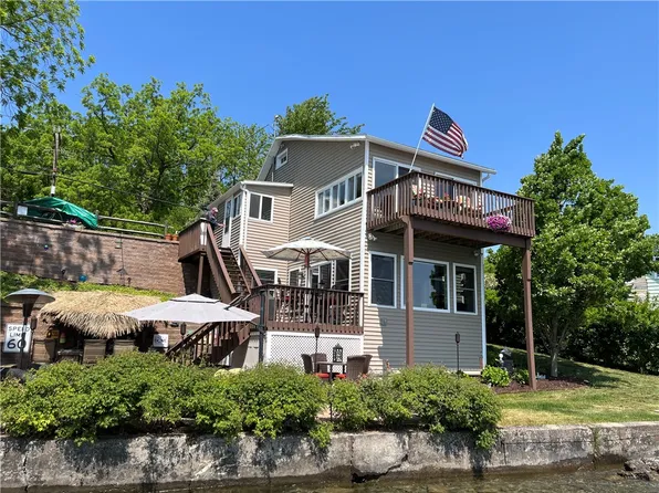 4927 E Bluff Dr, Penn Yan, NY 14527