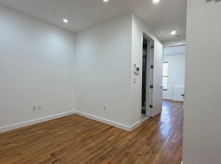 1082 De Kalb Ave #1F, Brooklyn, NY 11221