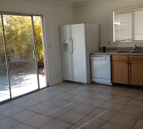 3rd image of 413 Carlin Ave