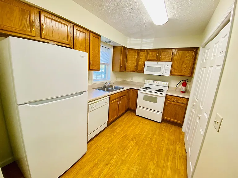 1348 State Highway 194 N — Photo 9