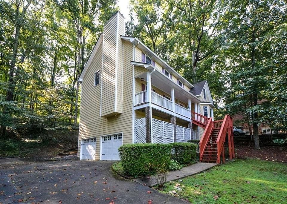 1st image of 591 Wentworth Dr NW