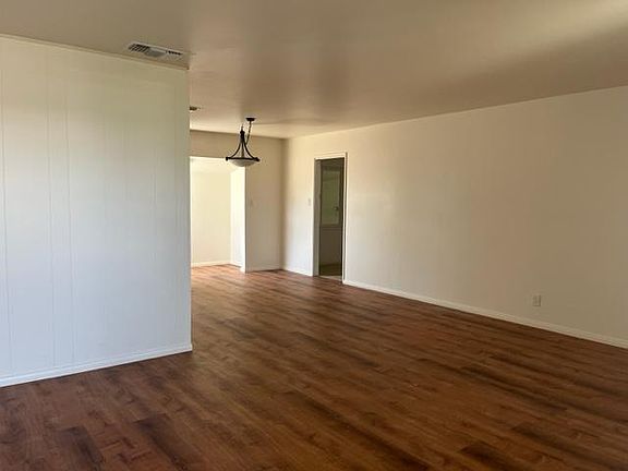 4th image of 25635 Sun Ave