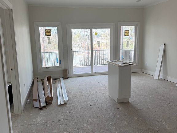 5th image of 1140 Eagle Rest Dr