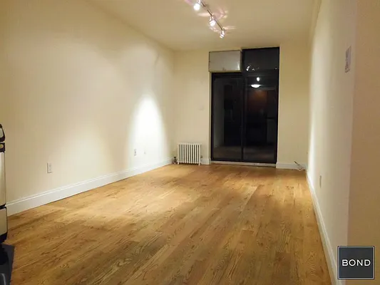 Rented by Bond New York | media 2