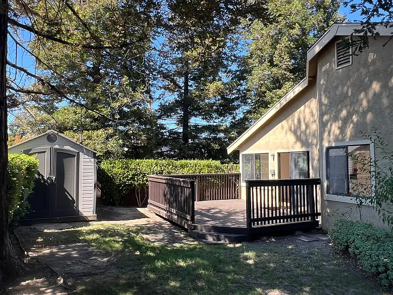 2200 Forsythia Way — Photo 23