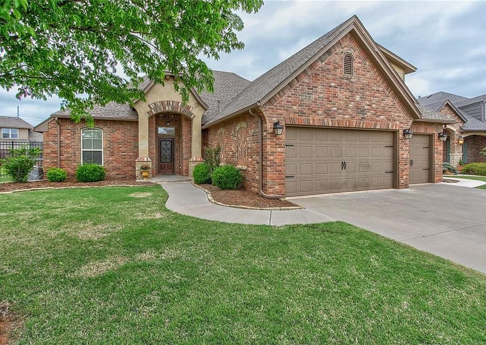 1st image of 19228 Blossom Ct