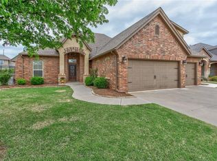 19228 Blossom Ct, Edmond, OK 73012