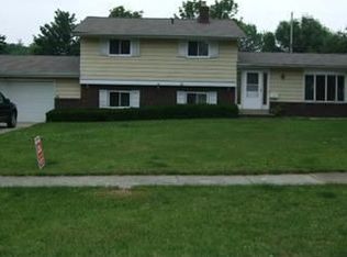 9960 Hawley Dr, North Royalton, OH