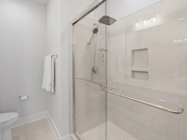 6020 Irwins Branch Dr — Photo 36
