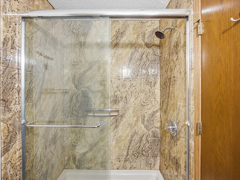 401 SE Lowell Dr #4 — Photo 42