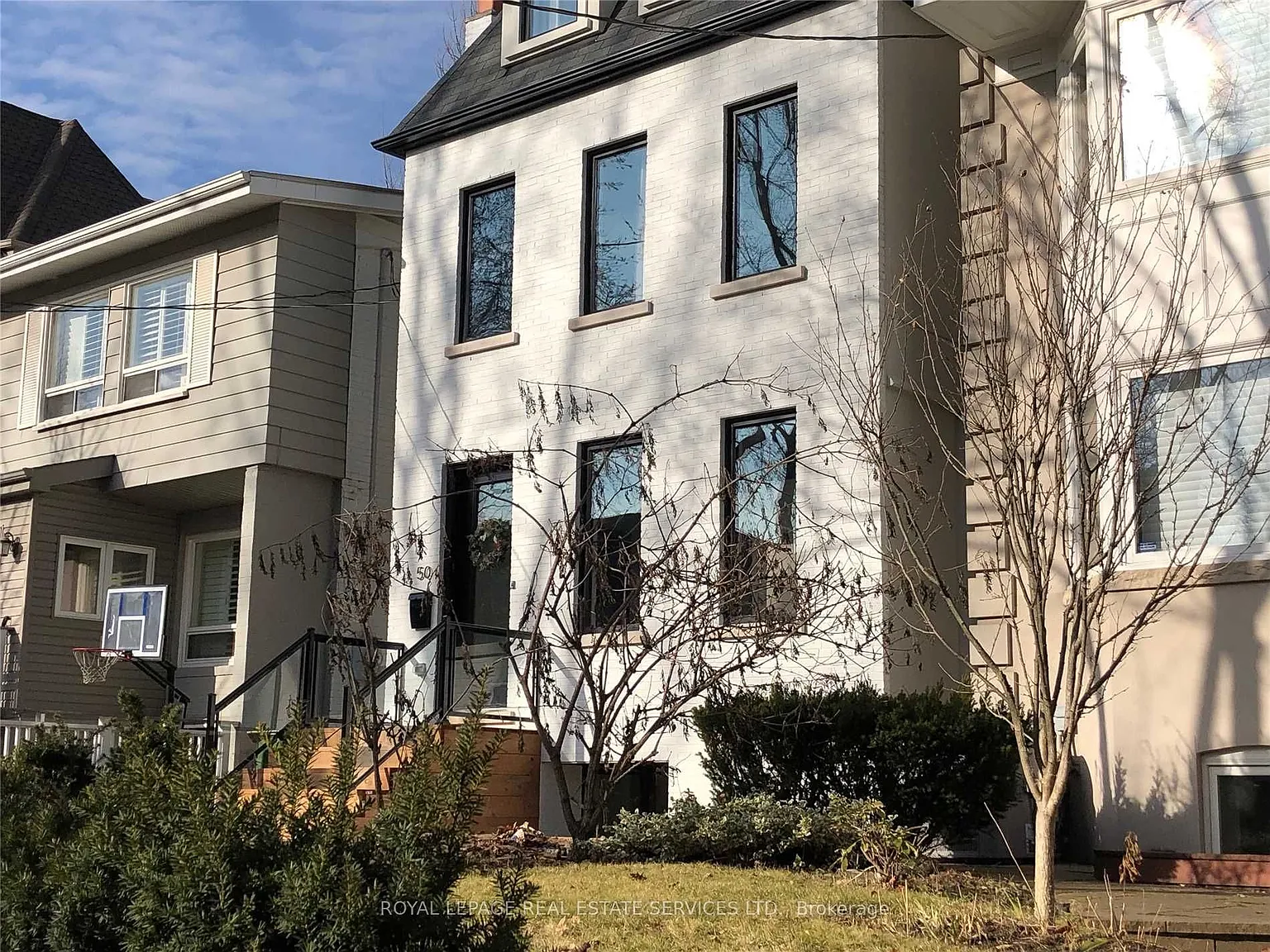 5 bed, $8,880 — Photo 2