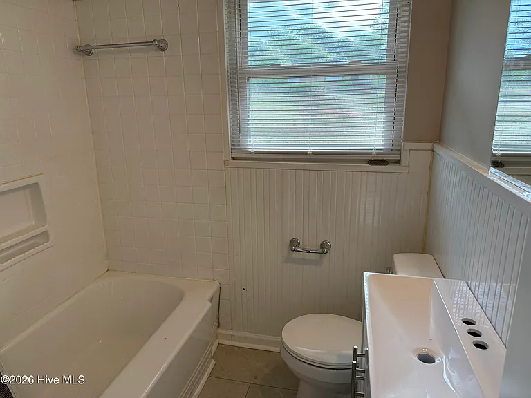 226 Sherwood Dr — Photo 10