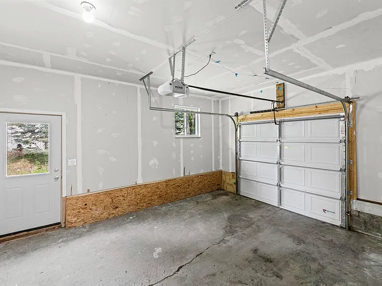 6777 Dandison Blvd — Photo 30