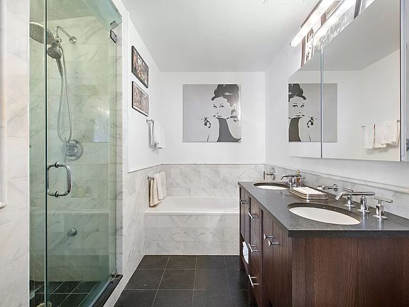 3rd image of 454 W 54th St #3E
