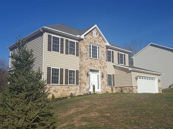 2nd image of 1 Grandview Dr