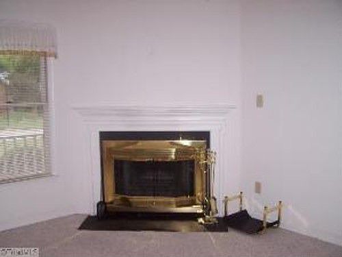 4th image of 11 Collwood Ct