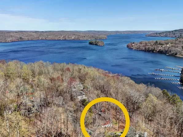 117 N Maple Ln, Greentown, PA 18426