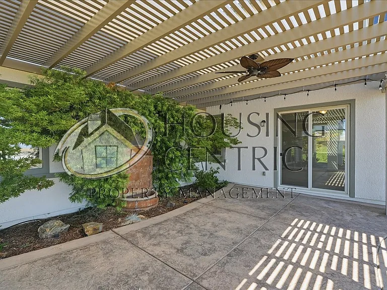 7242 Breaker Point Way — Photo 45