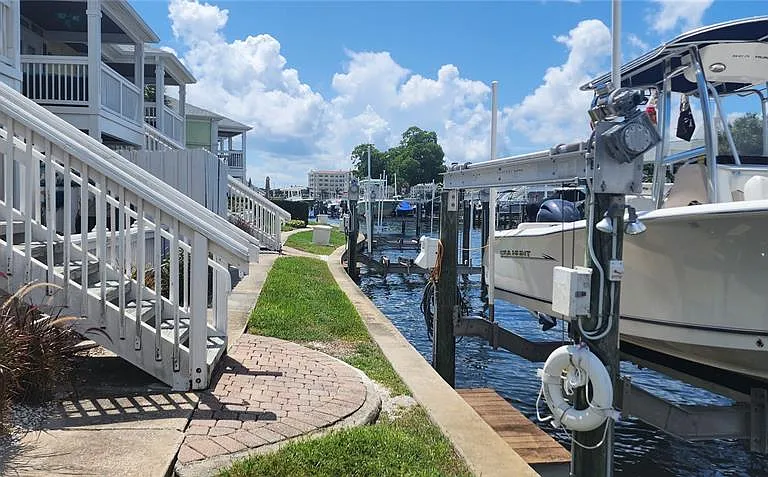 5215 Coquina Key Dr SE #B — Photo 25