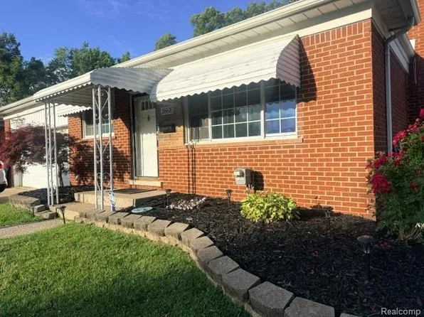 26676 Richard Dr, Warren, MI 48089