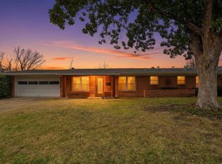 525 W Ridgewood Dr, Garland, TX 75041
