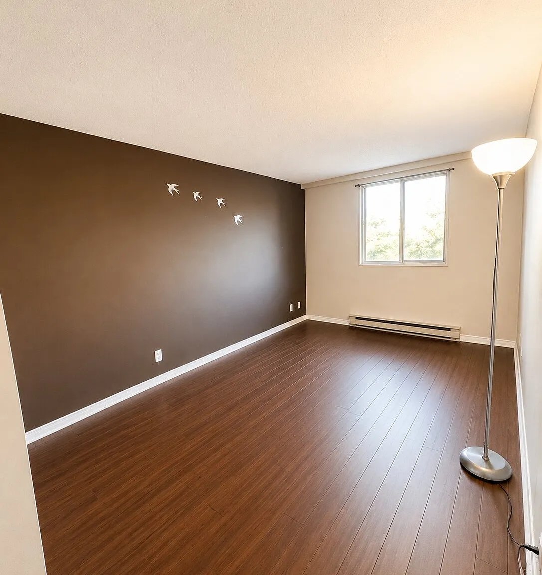 18 Holborn Ct — Photo 3