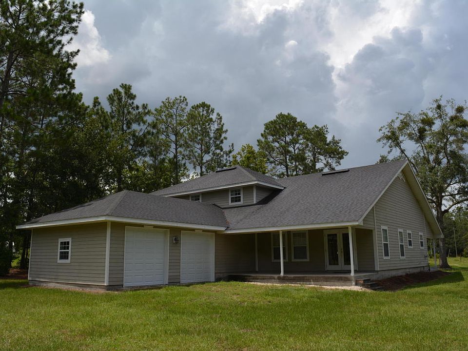 1st image of 285 Horsetail Ave