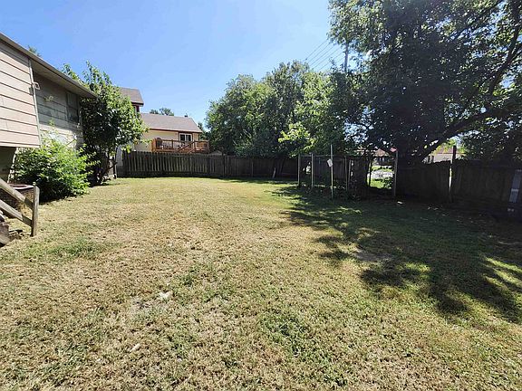 3rd image of 7519 E Leewood Cir