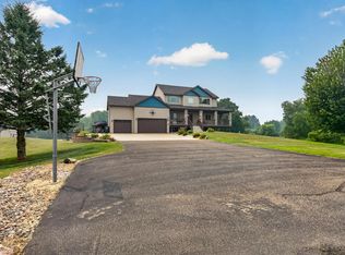 5524 188th Ave NE, Columbus, MN 55092