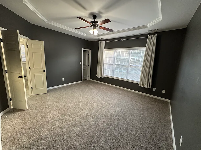 242 Tadcaster Ct — Photo 12