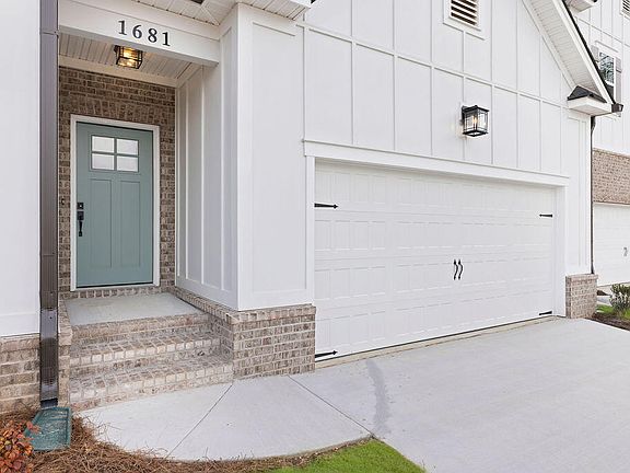 3rd image of 1681 Destiny Dr Unit 14