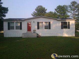 953 Pittman Grove Church Rd, Raeford, NC 28376
