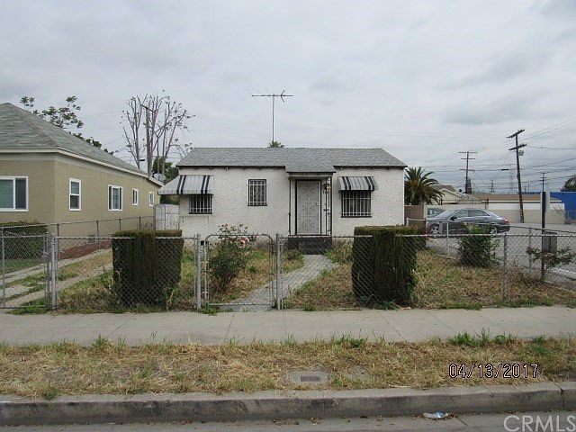 1st image of 1141 E 102nd St