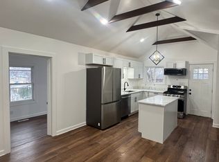 7735 Evergreen Ter, Burlington, WI 53105