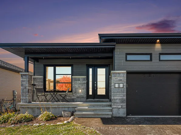 8 Brittany St, North Stormont, ON K0A 1R0