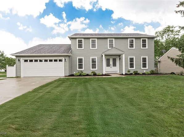 13179 Fairwinds Dr, Strongsville, OH 44136