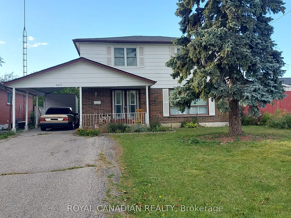 3677 Woodruff Cres