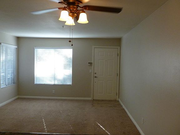 3rd image of 2101 Sealion Dr Unit 207