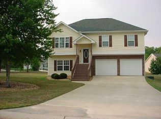 135 Shannons Pl, Comer, GA 30629