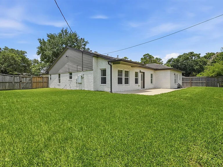 14002 Myrtlea Dr — Photo 26