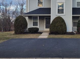 44 Everett Dr, Newtown, PA 18940