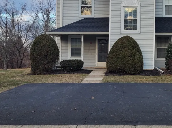 44 Everett Dr, Newtown, PA 18940