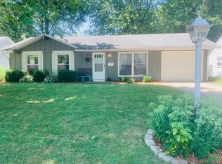 11 Westminister Dr, Chatham, IL 62629
