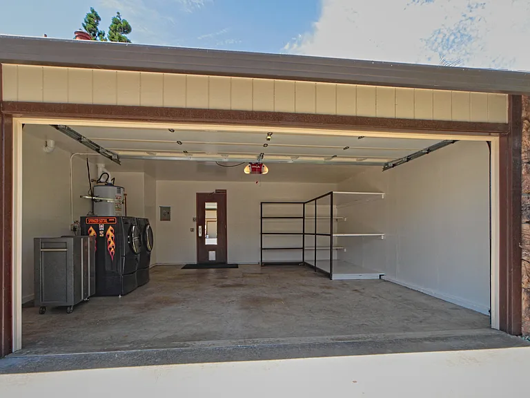 38515 Botany Grn — Photo 3