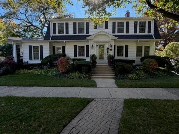 435 Elmore St, Park Ridge, IL 60068