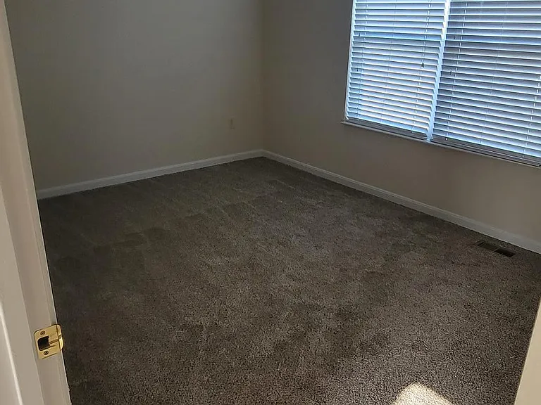 2938 Donjoy Dr — Photo 10