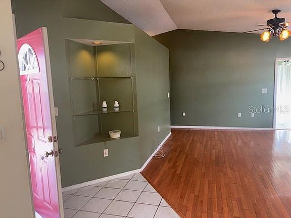 3rd image of 2210 Woodmere Rd