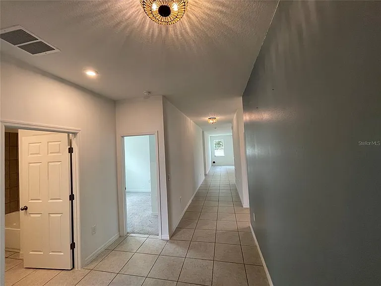 689 Crown Rose Dr — Photo 7